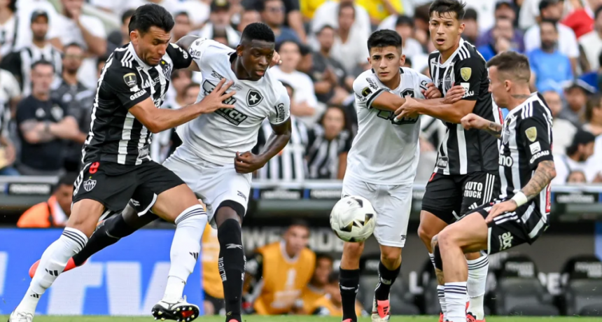 Atl&eacute;tico Mineiro reclamar&aacute; ante la Conmebol por el arbitraje argentino en la final de la Copa Libertadores